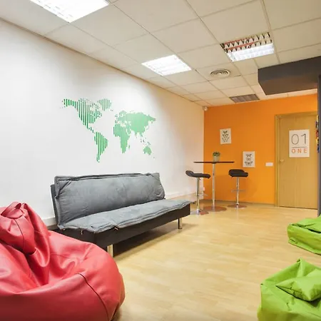Holidaysbcn Hostel