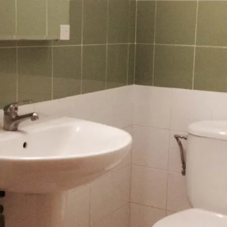 Holidaysbcn Hostal